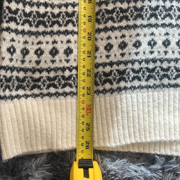 American Eagle Whoa So Soft Crew Neck Sweater - Picture 9 of 12